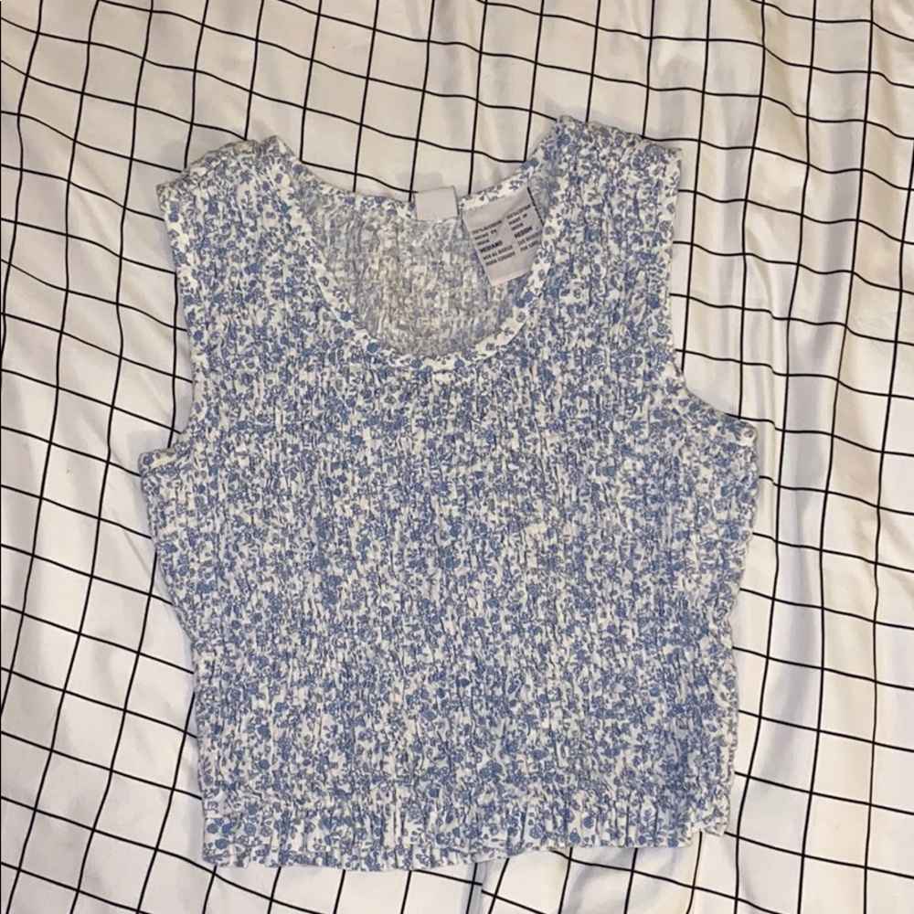 floral shirt
